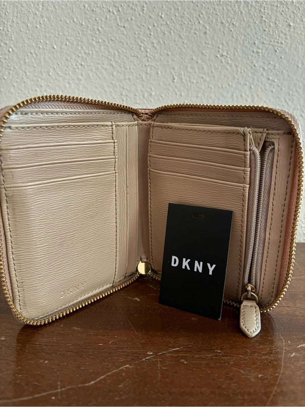 Dkny compact wallet
